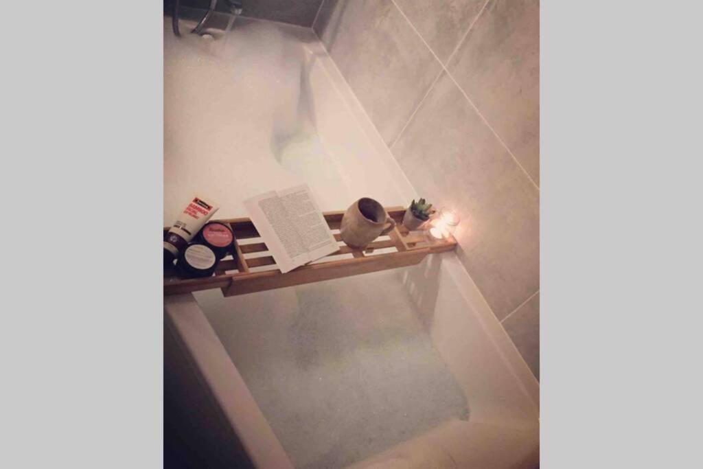 Artist Home - City Center - Bathtub - Terrasse - Full Appartment Rouen Extérieur photo